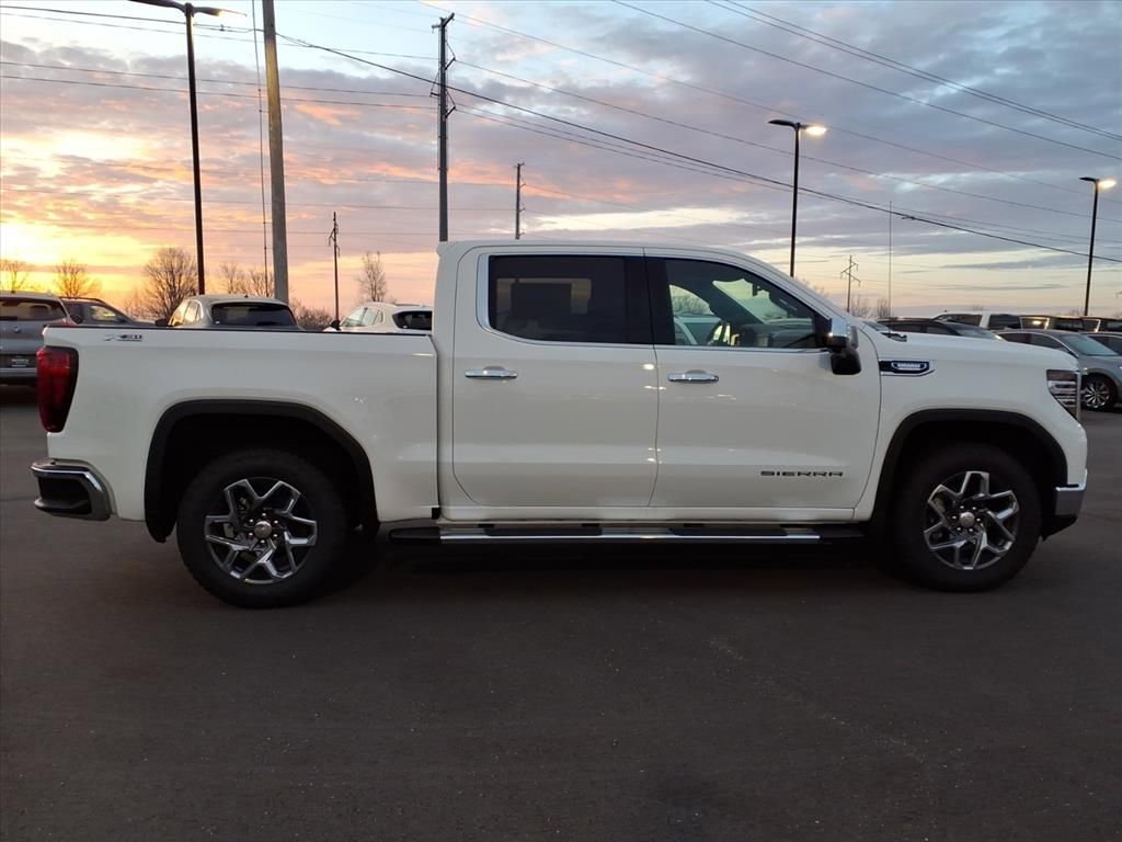 2026 GMC Sierra 1500 SLT - Photo 17