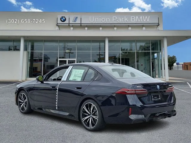 New 2027 Carbon Black Metallic BMW 550e xDrive image 6