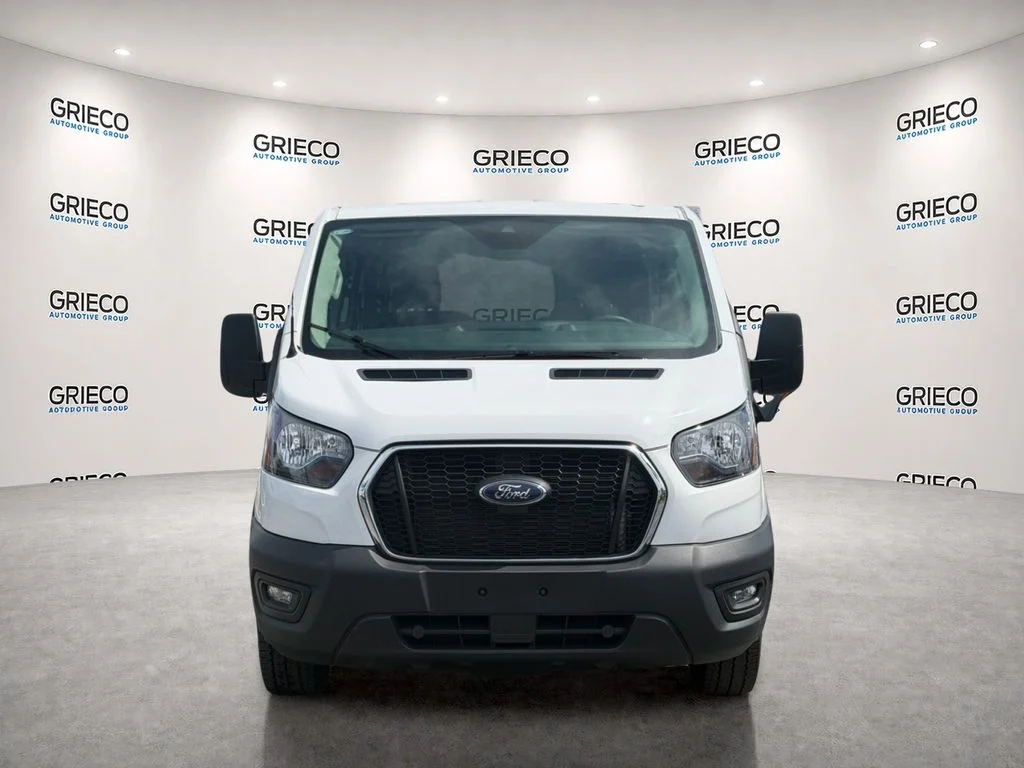 Used 2025 Oxford White Ford Base image 2