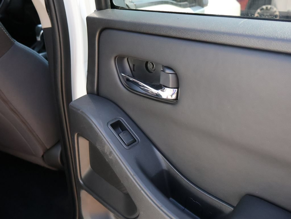 2022 Nissan Frontier SV - Photo 14