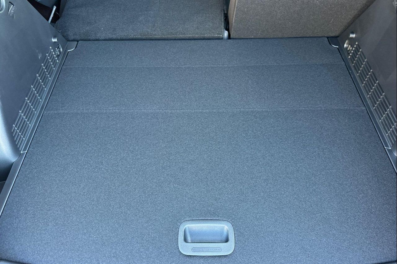 New 2026 White Hyundai SEL Premium AWD image 14