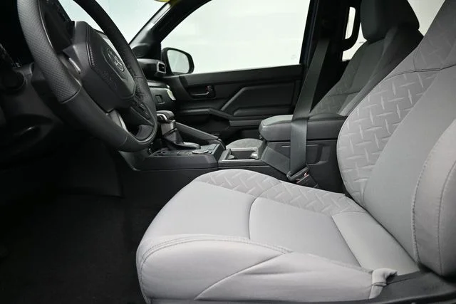 Used 2026 Blue Toyota SR5 image 22