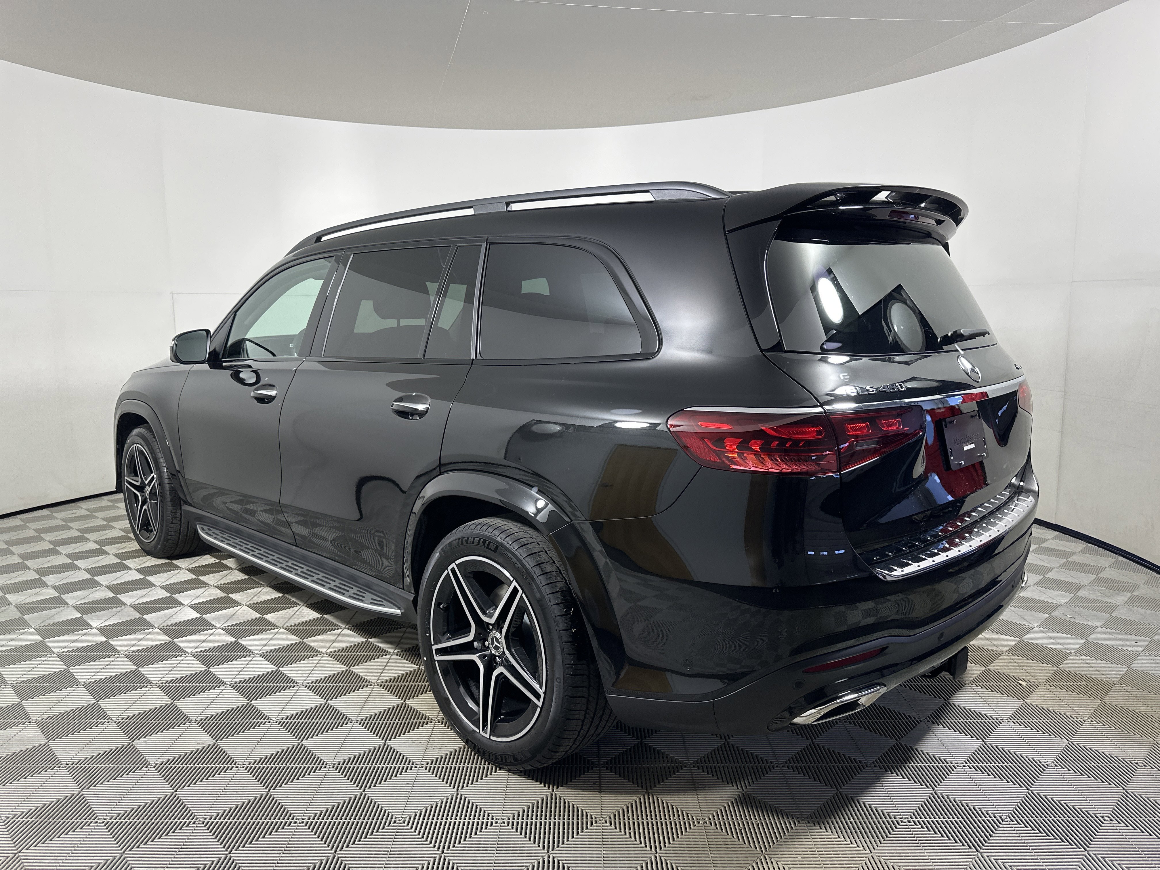 New 2026 Obsidian Black Metallic Mercedes-Benz GLS 450 image 34