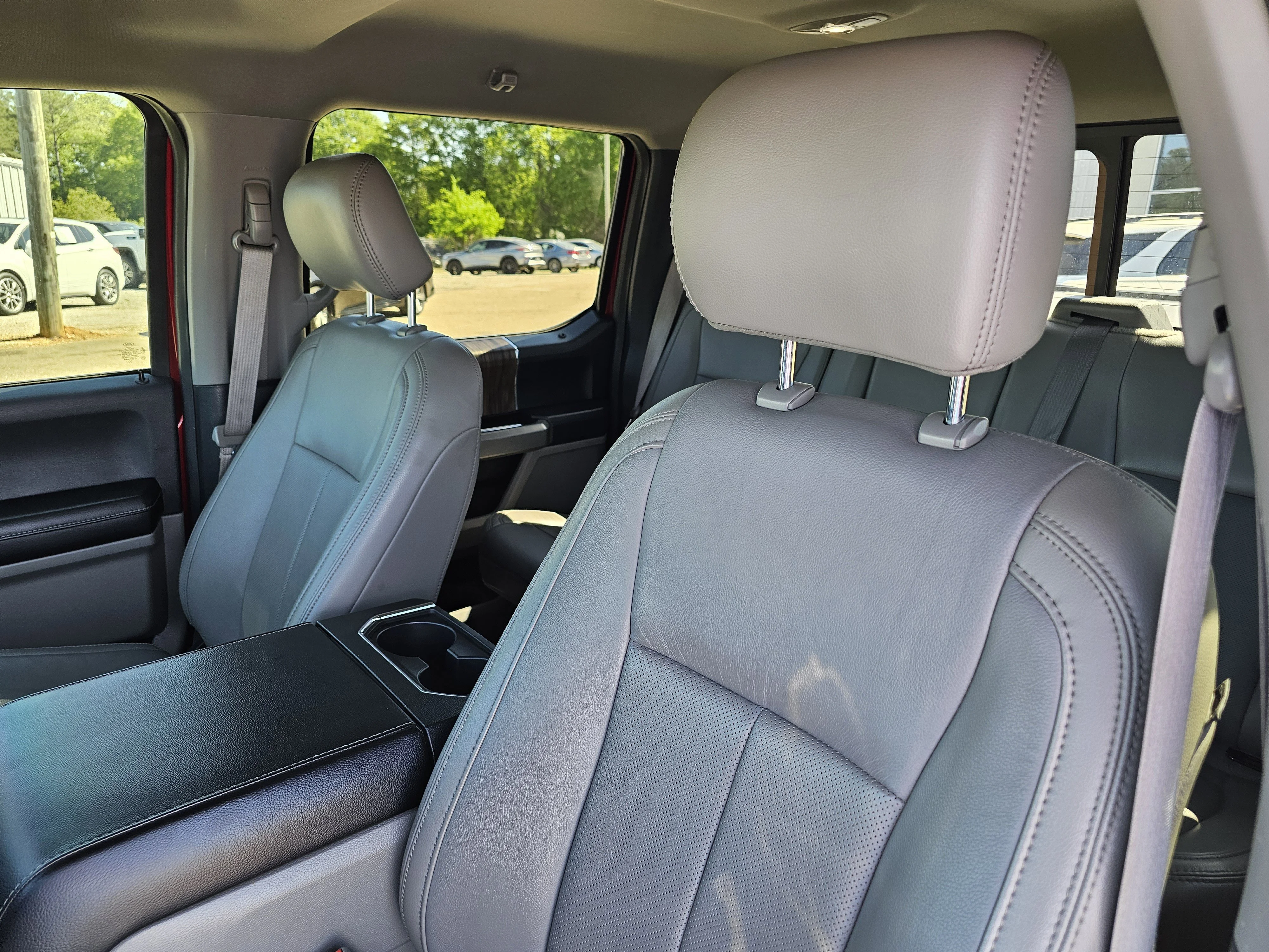 2020 Ford F-150 Lariat - Photo 18