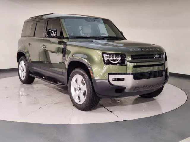 Used 2026 Woolstone Green Metallic Land Rover S image 7