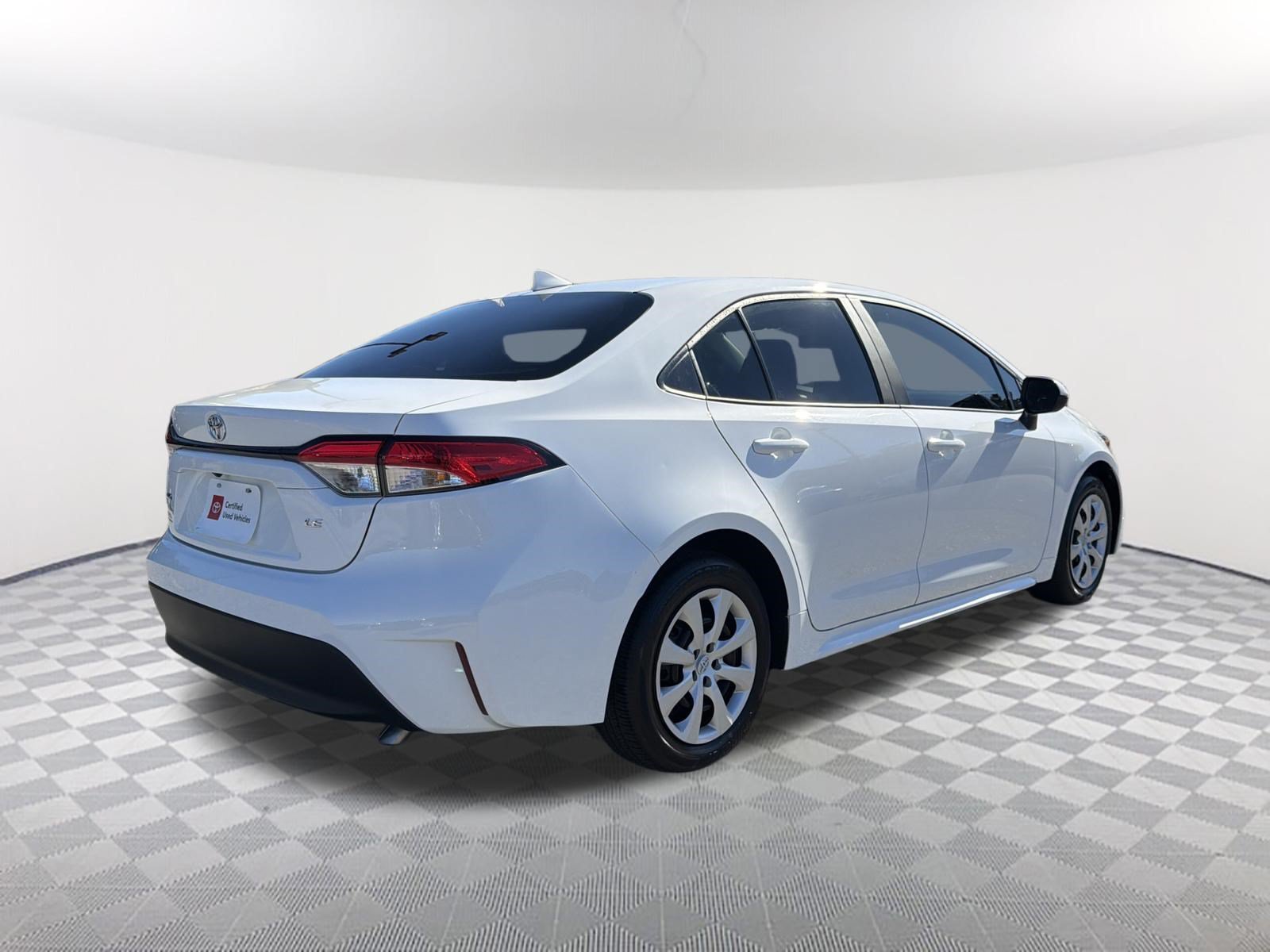 Certified Used 2024 Ice Cap Toyota LE image 17