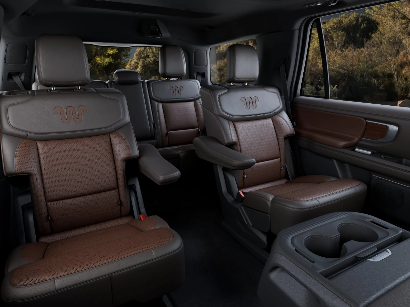 New 2027 Star White Metallic Tri-Coat Ford King Ranch® image 35