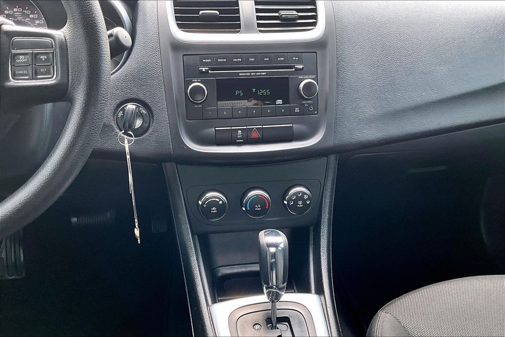 Used 2013 White Dodge SE image 7