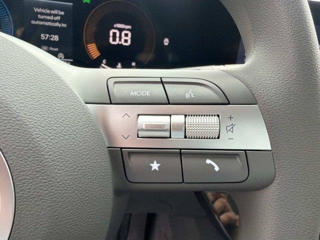 New 2026 White Hyundai SE image 22