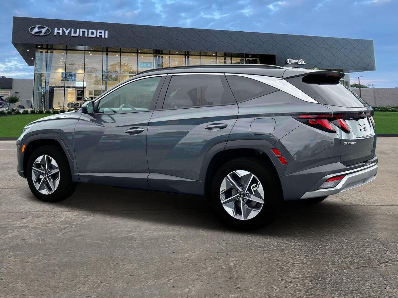 New 2026 Ecotronic Gray Metallic Hyundai SEL image 4