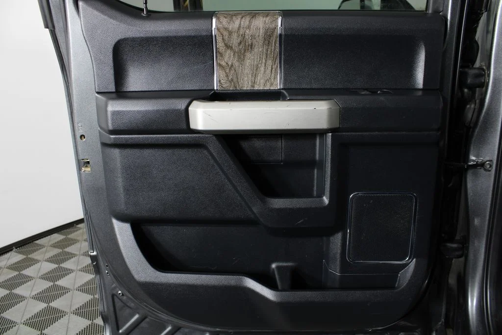 Used 2019 Gray Ford Lariat image 11