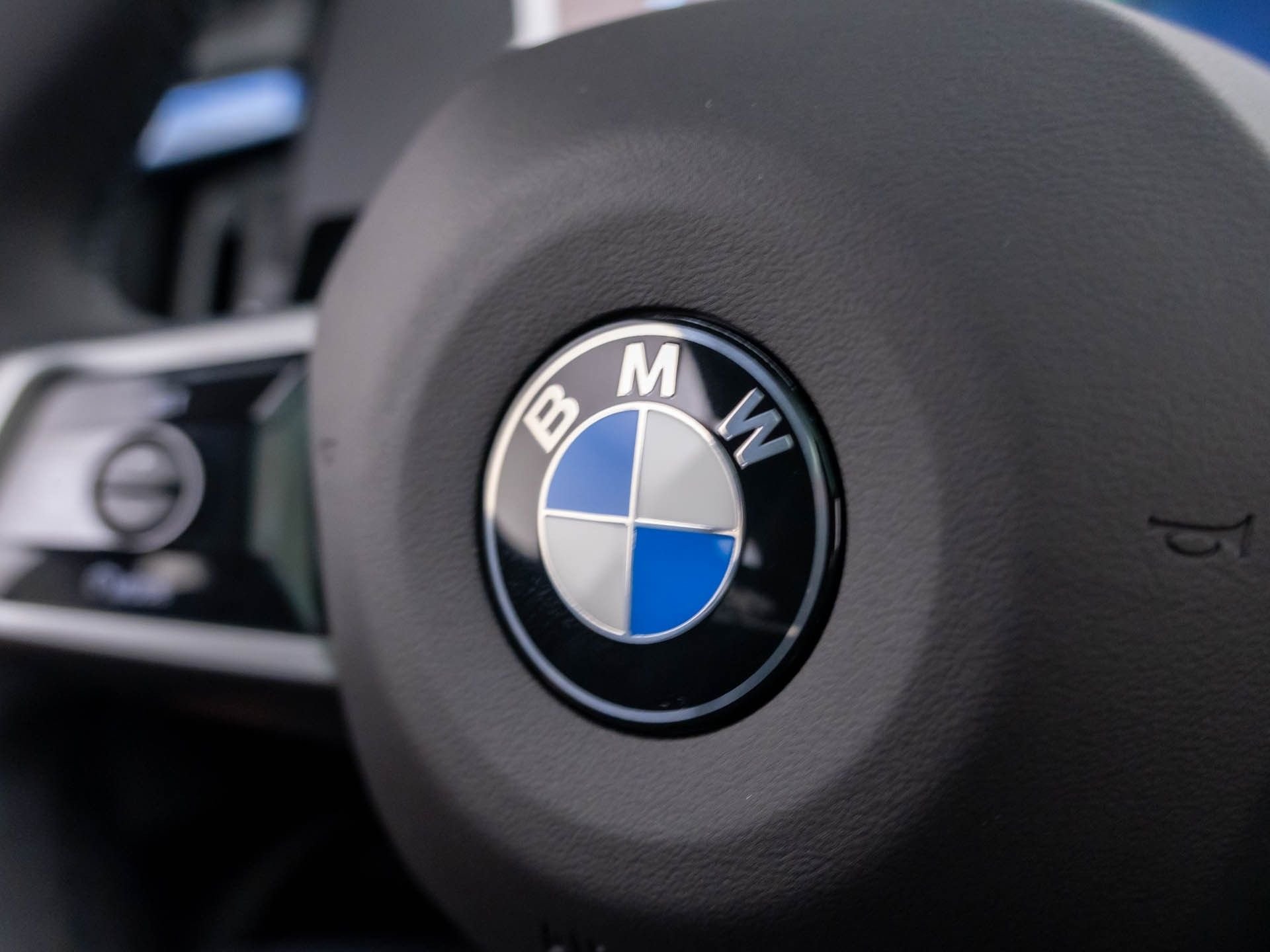 New 2026 Alpine White BMW 30 xDrive image 23