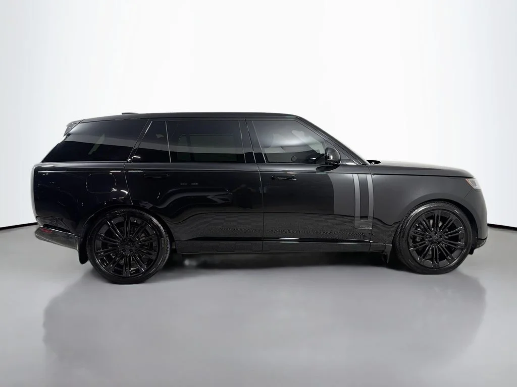Used 2026 Black Land Rover Autobiography image 4