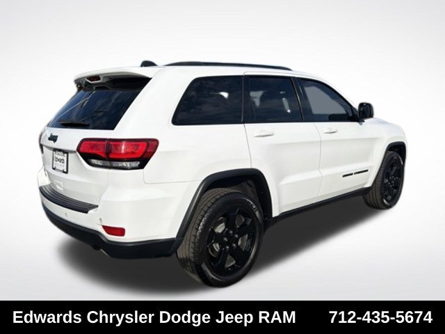 Used 2019 White Jeep Laredo image 8