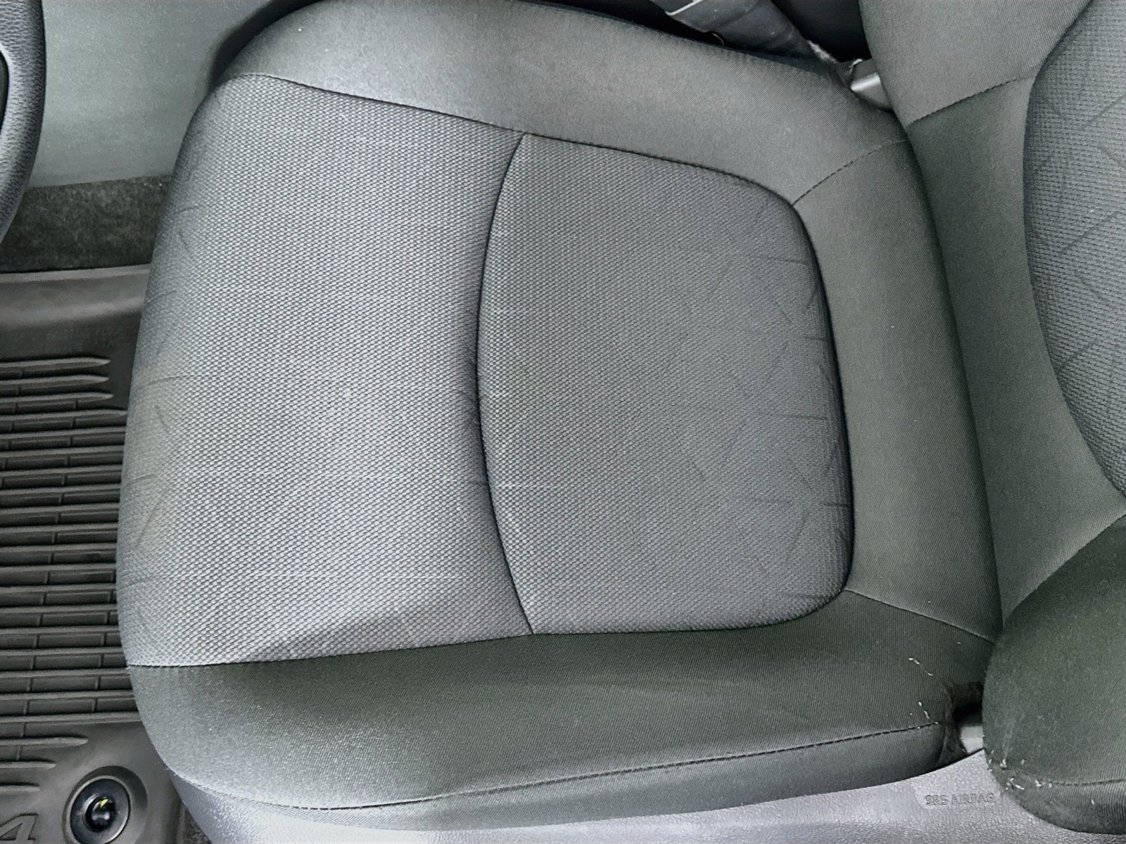 Used 2025 Silver Sky Metallic Toyota XLE image 19