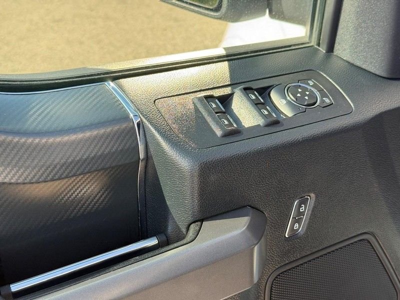 Used 2020 Oxford White Ford XLT image 18