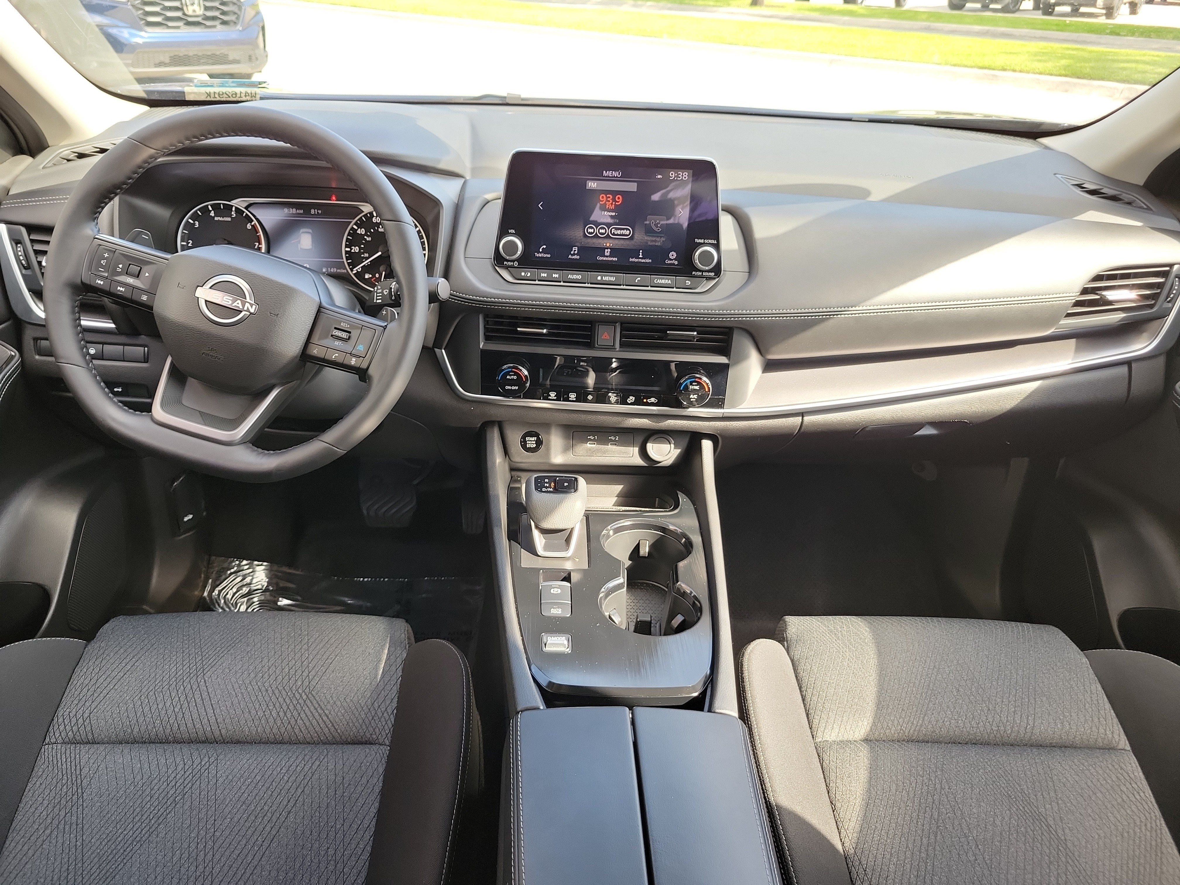 Used 2025 Deep Ocean Blue Pearl Nissan SV image 16