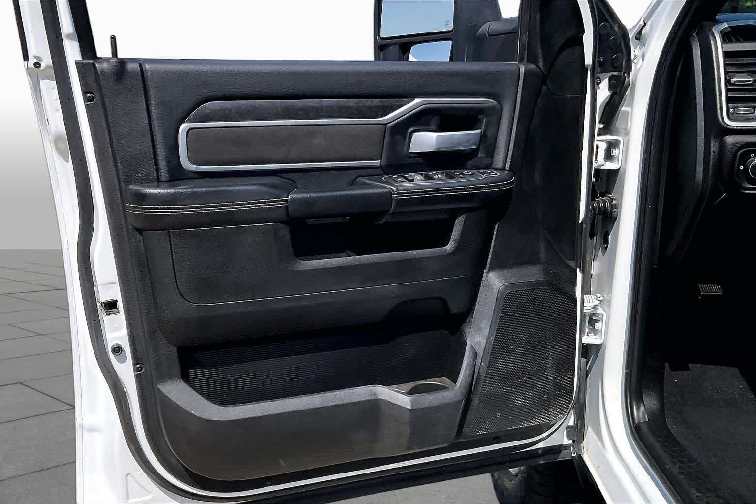 Used 2024 Bright White Clearcoat Ram Big Horn image 21