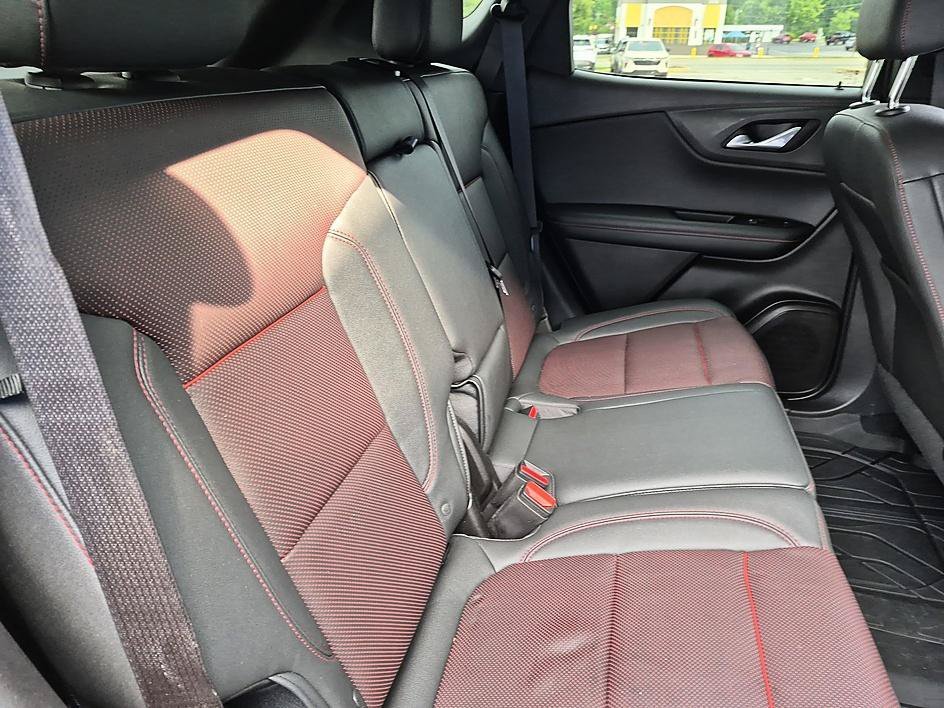 Used 2024 Sterling Gray Metallic Chevrolet RS image 33