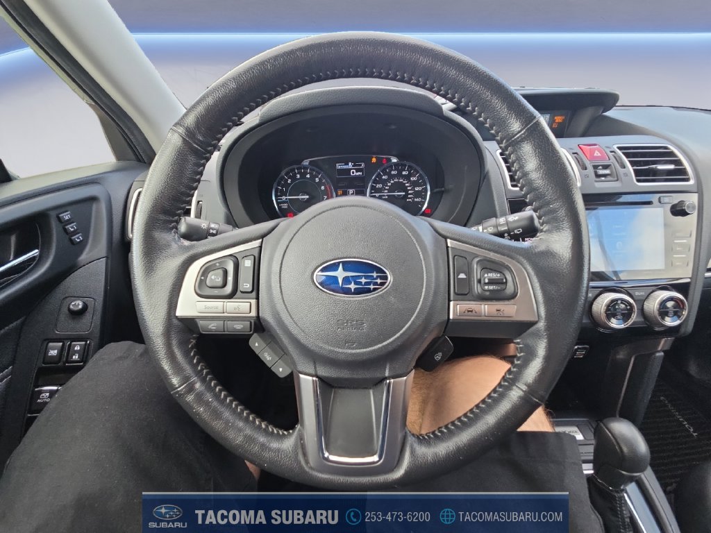 Used 2018 Green Subaru 2.5i Touring image 13
