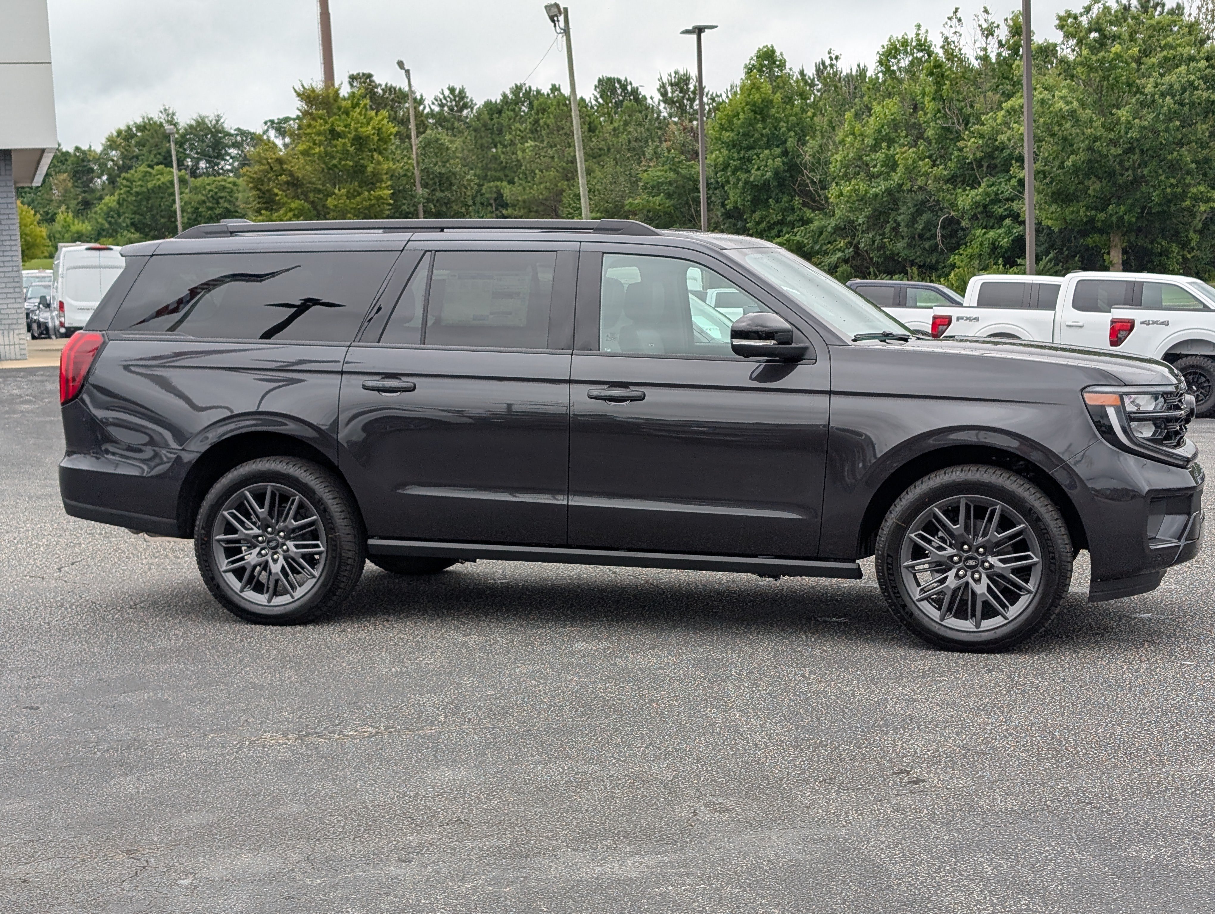 New 2027 Dark Matter Gray Metallic FORD Platinum image 8