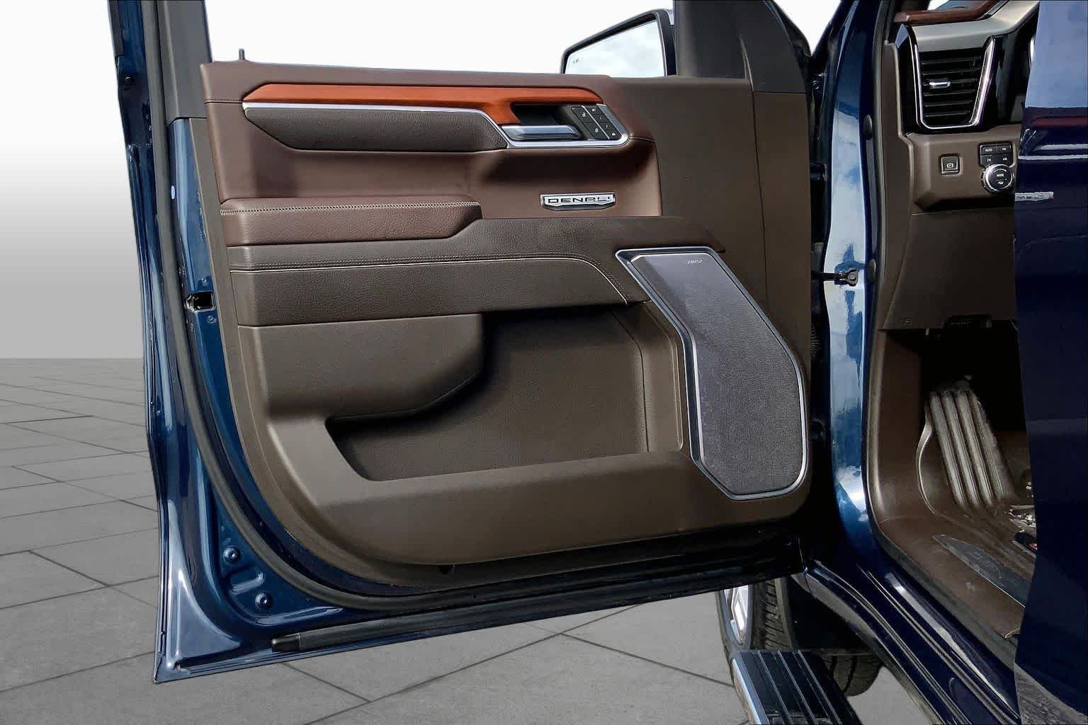 Used 2022 Pacific Blue Metallic GMC Denali image 21