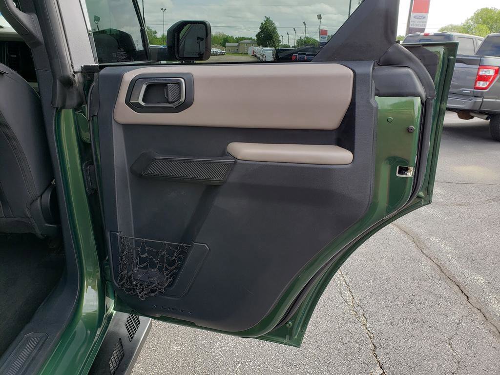 Used 2022 Green Metallic Ford  image 18