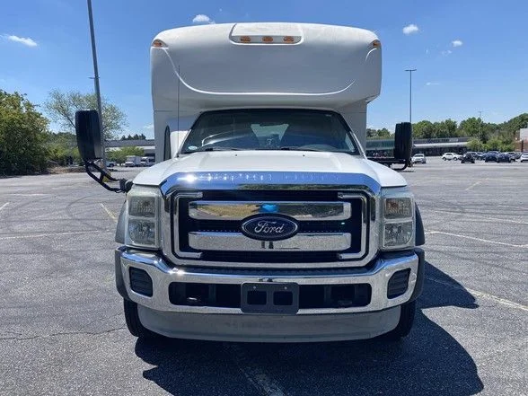 Used 2014 White Ford Handicap Accesible image 8
