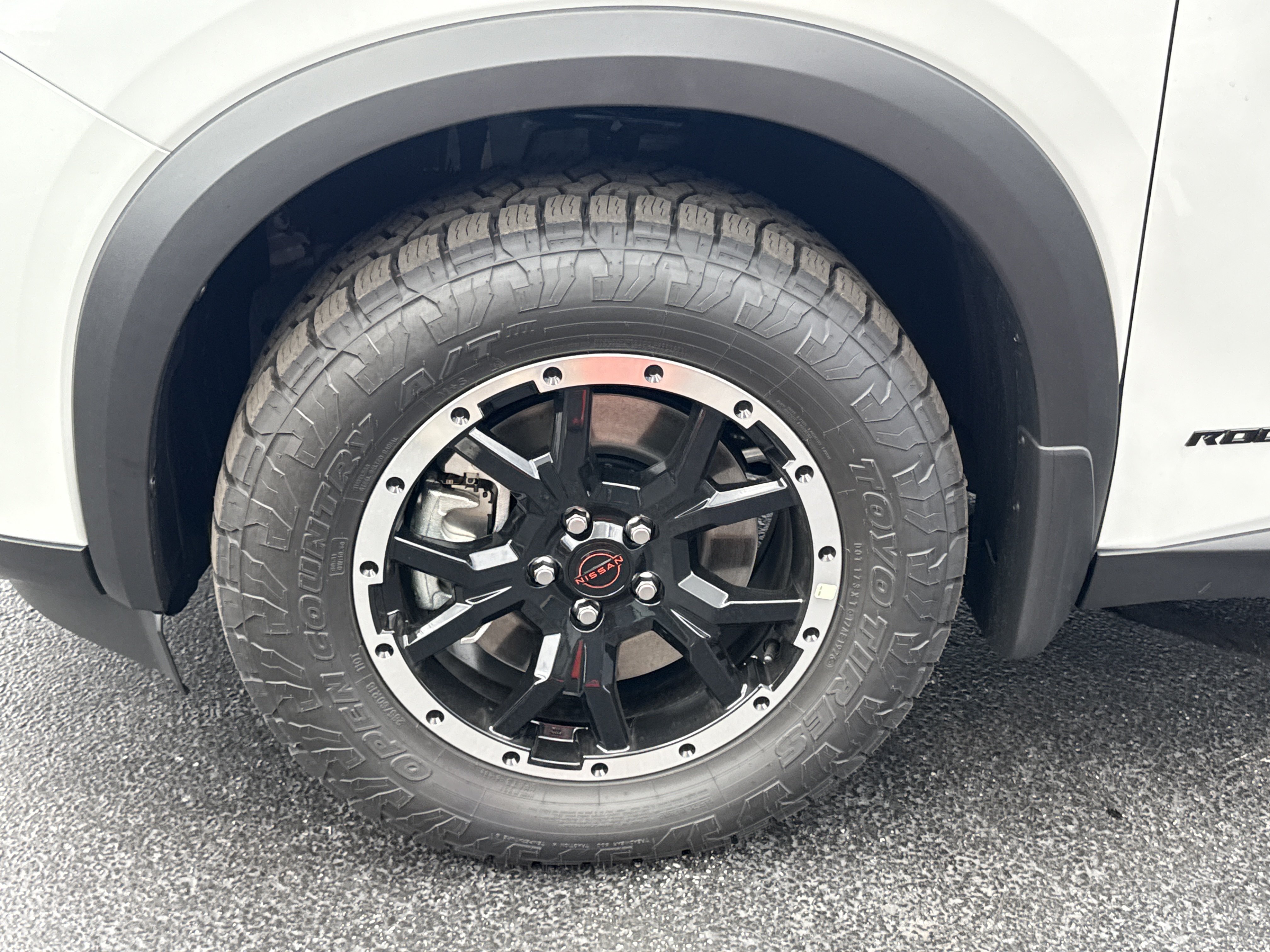 New 2026 Everest White Pearl Tricoat/Super Black Nissan Rock Creek 4WD image 14