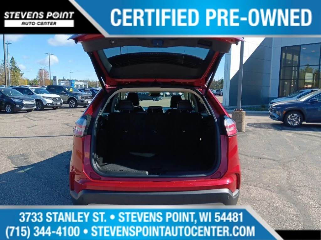 Used 2023 Rapid Red Metallic Tinted Clearcoat Ford SEL image 32