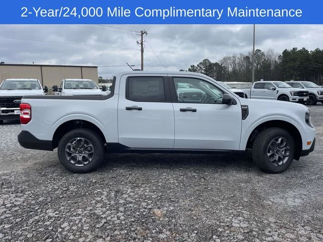 New 2026 White Ford XLT image 2