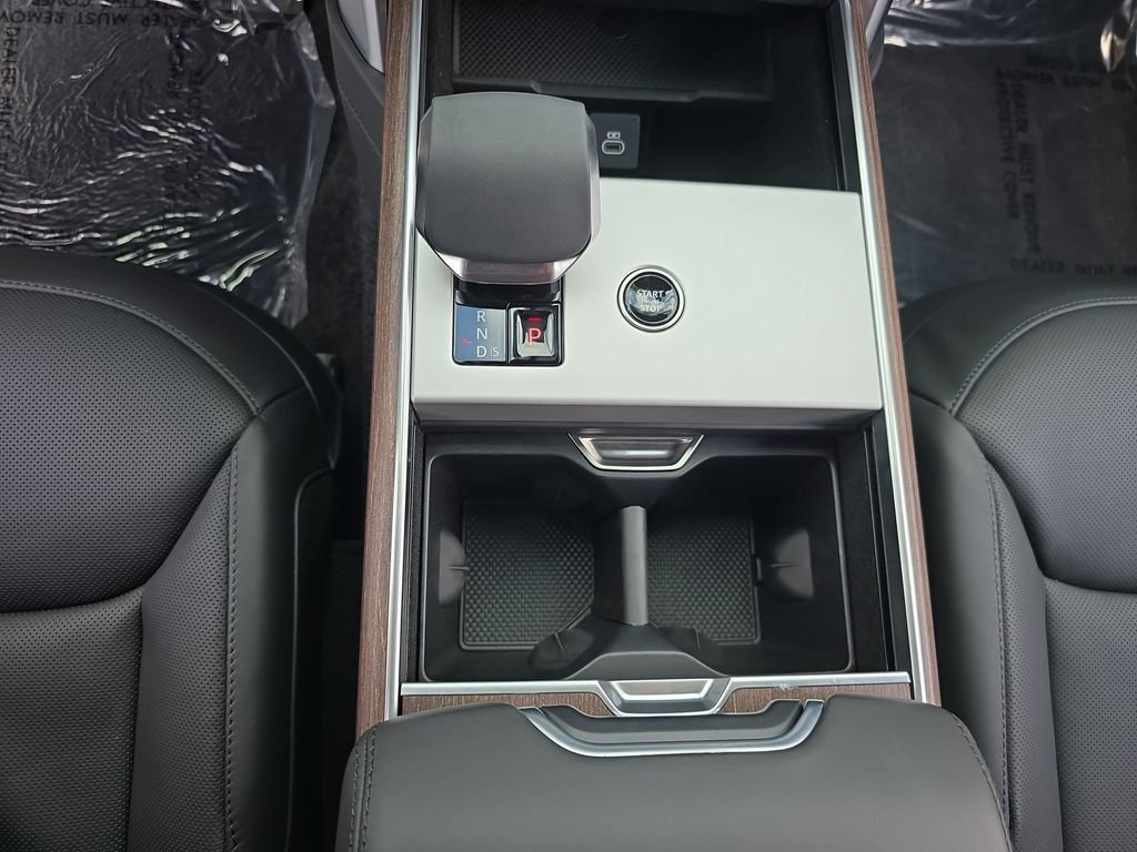 Certified Used 2025 Black Land Rover SE image 26