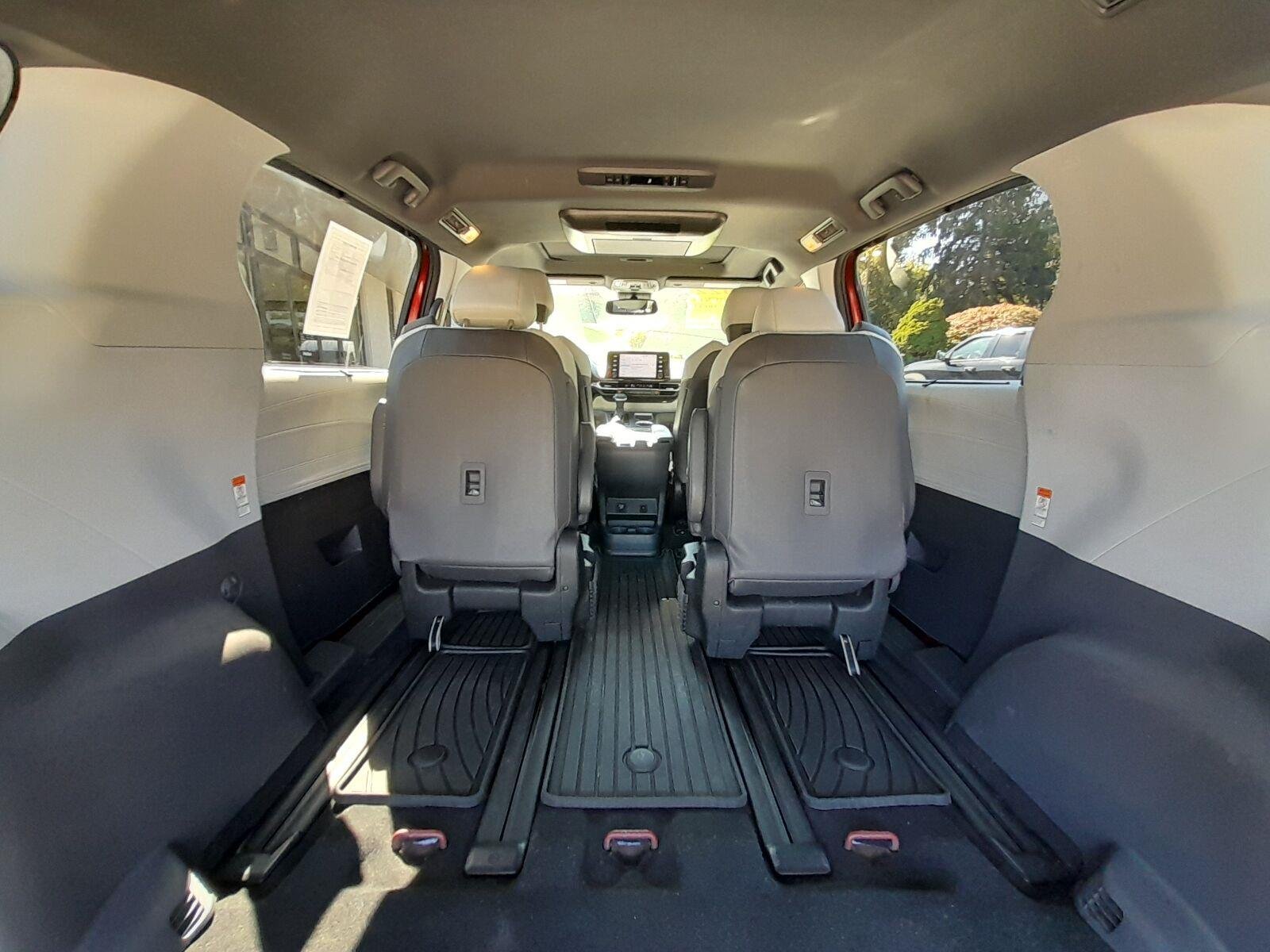 Used 2022 Ruby Flare Pearl TOYOTA  image 61