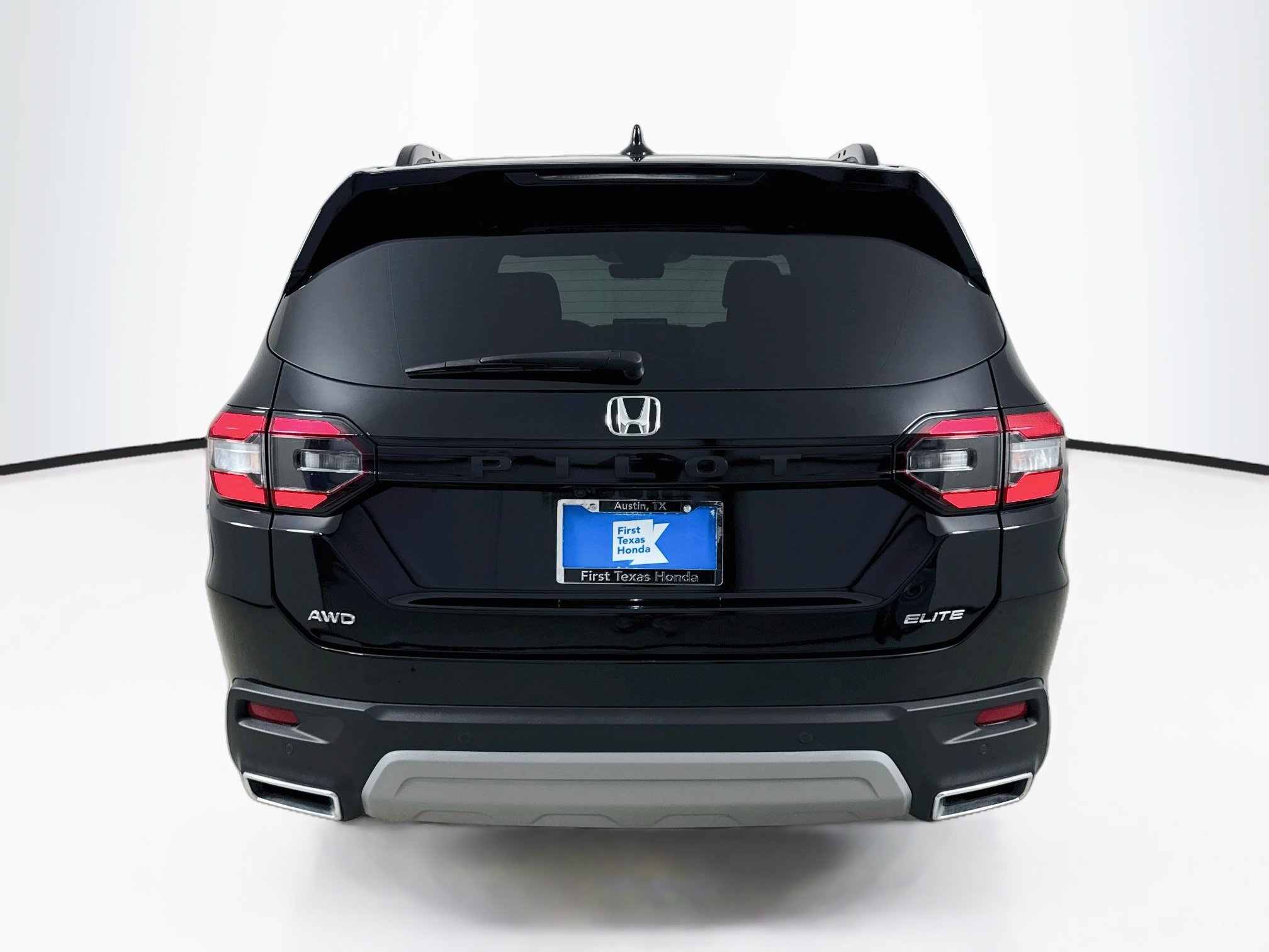 Certified Used 2025 Crystal Black Pearl Honda AWD Elite image 53
