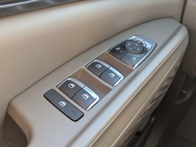 New 2027 White Kia LXS image 29