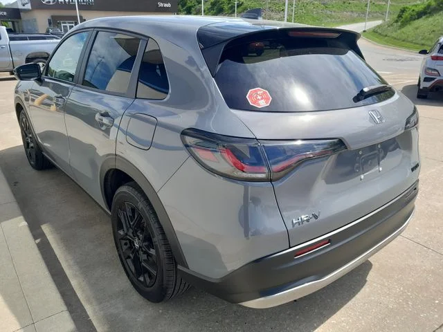 Used 2024  Honda Sport image 7