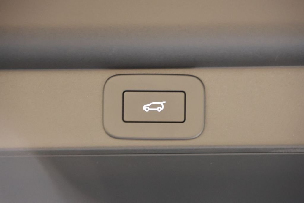 2026 Land Rover Range Rover SE - Photo 49