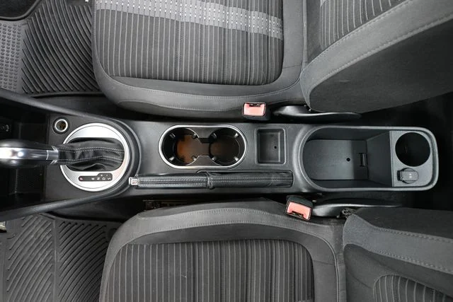 2012 Volkswagen Beetle 2.0 - Photo 26