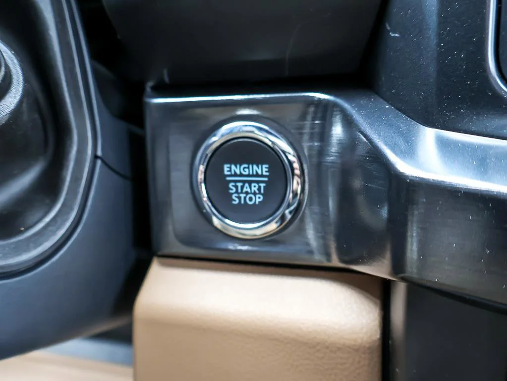 Used 2026 Avalanche Ford LARIAT image 36