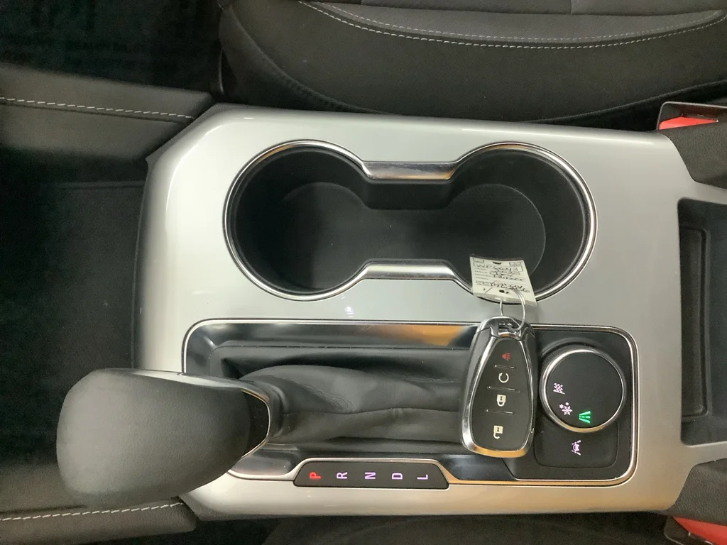 Used 2025 Sterling Gray Metallic Chevrolet LT image 19