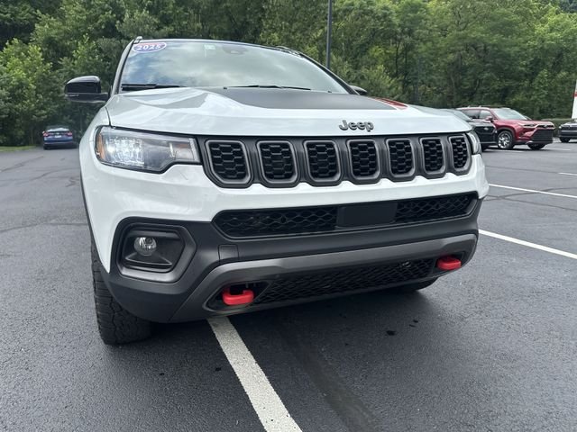 Used 2025 White Jeep Trailhawk image 11
