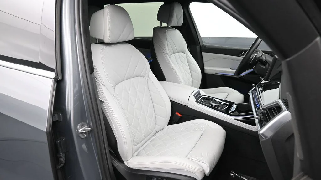 2023 BMW X7 40i - Photo 18