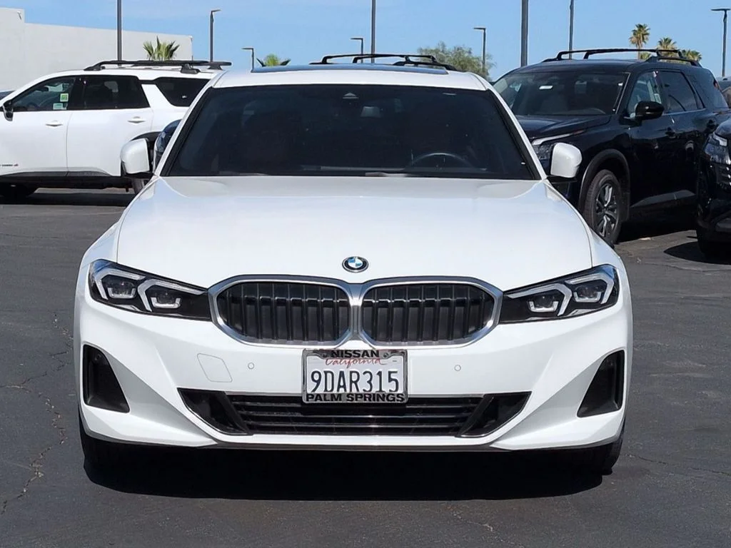 Used 2023 White BMW 330e iPerformance image 7