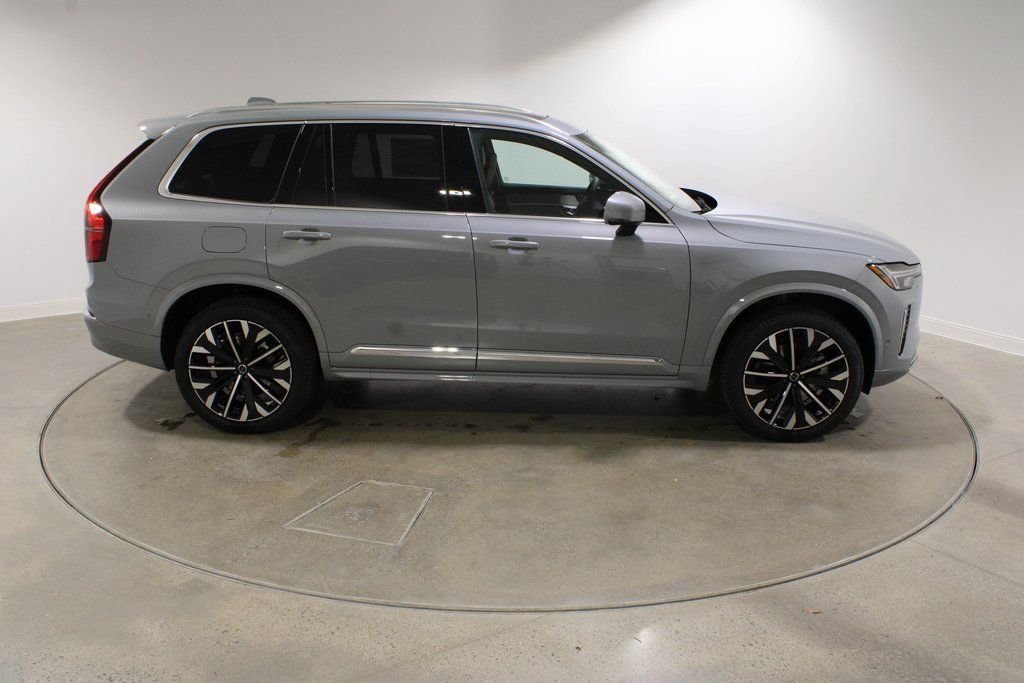 2026 Volvo XC90 Plus - Photo 6