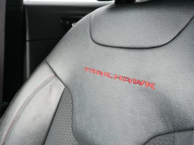 Used 2024 Silver Jeep Trailhawk image 37