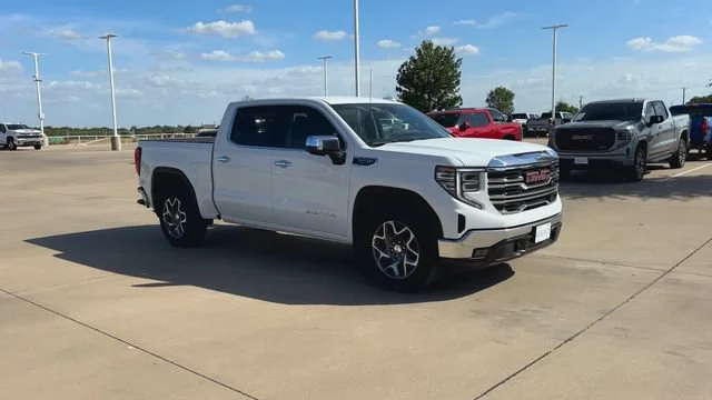 2026 GMC Sierra 1500 SLT - Photo 2