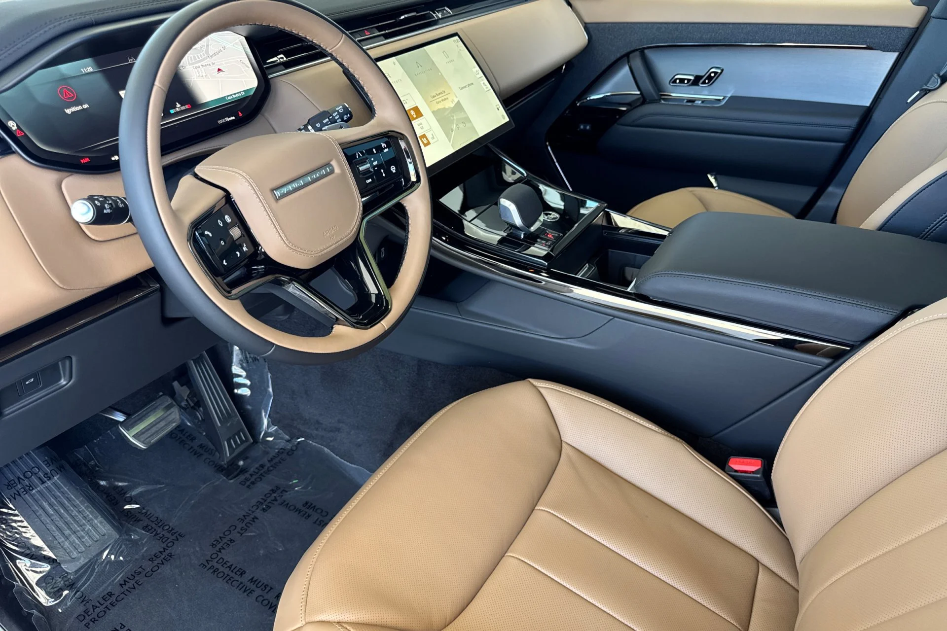 New 2026 Giola Green Land Rover Dynamic SE image 13