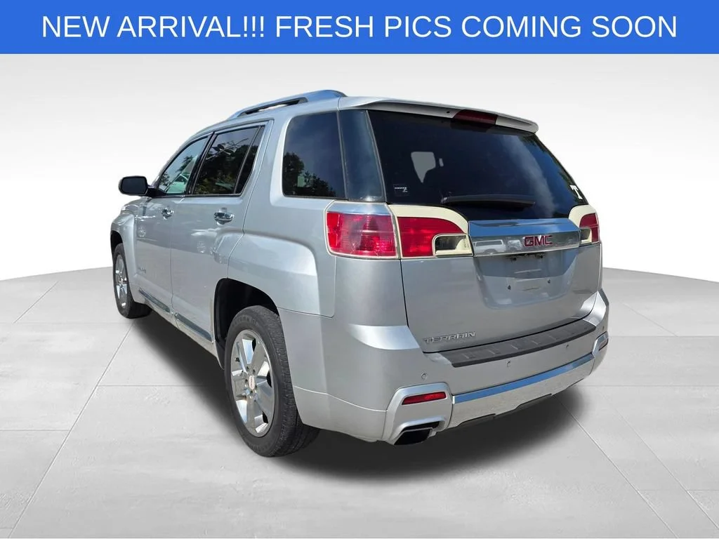 Used 2013 Quicksilver Metallic GMC Denali image 6