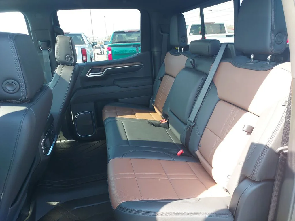 Used 2026 Black Chevrolet High Country image 29