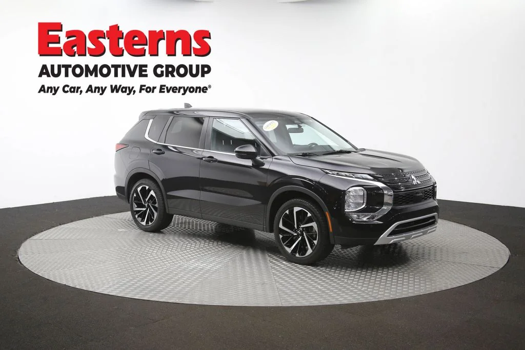Used 2024 Black Mitsubishi SE image 48